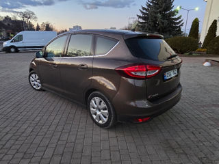 Ford C-Max foto 9