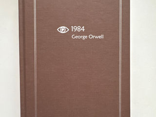 Cartea 1984 de George Orwell