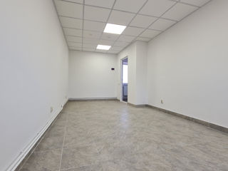 Spre chirie oficii de la 20m2-36m2, etajul 2, direct la traseu, pret 5-6 euro pentru 1m2 foto 15