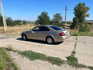 Mercedes E-Class foto 6