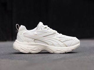 Новые оригинальные кроссовки Puma Morphic Base foto 3