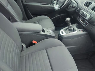 Renault Scenic foto 10