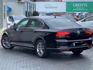 Volkswagen Passat foto 3