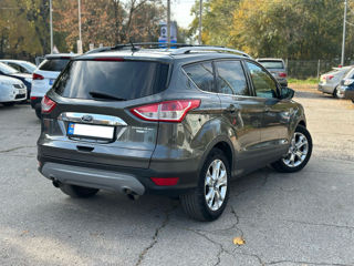 Ford Escape foto 4