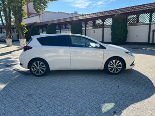 Toyota Auris foto 9