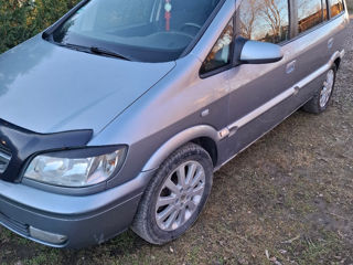 Opel Zafira foto 3