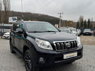 Toyota Land Cruiser Prado foto 2