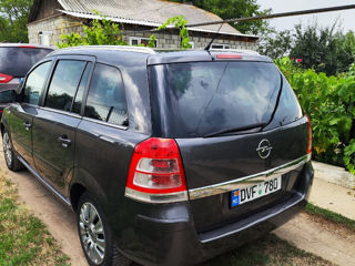 Opel Zafira foto 4