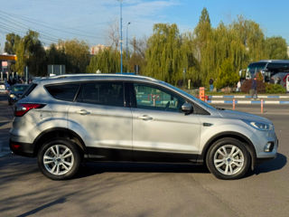 Ford Kuga foto 4