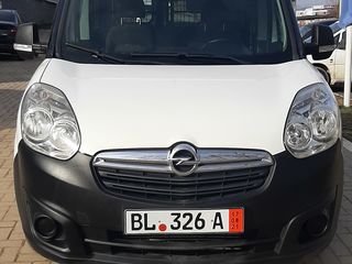 Opel combo foto 1