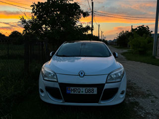 Renault Megane foto 2