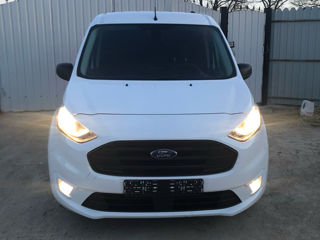 Ford Transit Connect foto 2