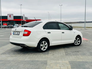 Skoda Rapid foto 2