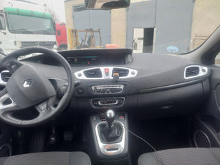 Renault Grand Scenic foto 7