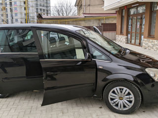 Opel Zafira foto 4