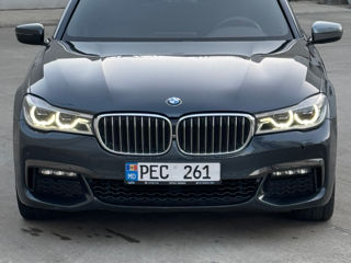 BMW 7 Series foto 4