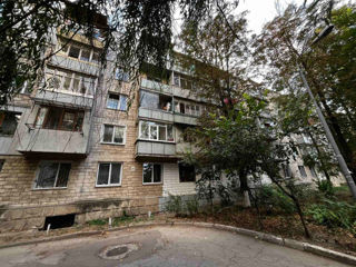 Apartament cu 1 cameră, 36 m², Botanica, Chișinău foto 11