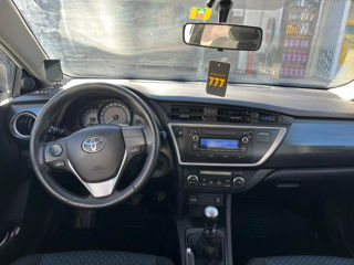 Toyota Auris foto 6