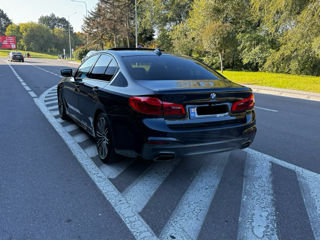 BMW 5 Series foto 3