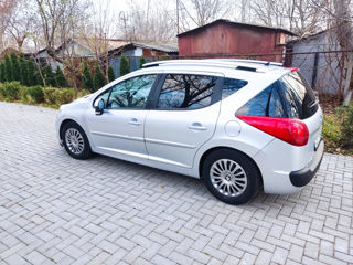 Peugeot 207 foto 4