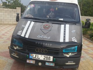 Ford Transit foto 2