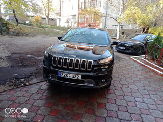 Jeep Cherokee foto 3