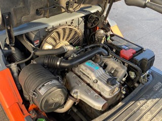 Stivuitor Toyota diesel 2t foto 3