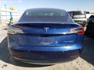 Tesla Model 3 foto 9