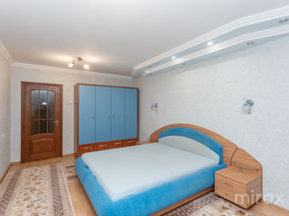 Apartament cu 3 camere, 94 m², Poșta Veche, Chișinău foto 9