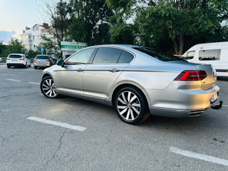 Volkswagen Passat foto 3