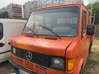 Mercedes D 208 foto 3