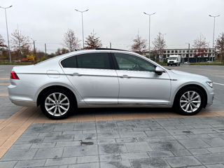 Volkswagen Passat foto 3