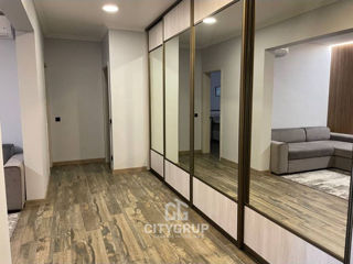 Apartament cu 2 camere, 79 m², Botanica, Chișinău foto 2