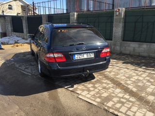 Mercedes E Class foto 5