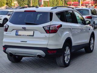 Ford Escape foto 3