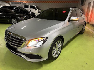 Mercedes E-Class foto 2