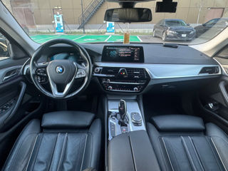 BMW 5 Series foto 6