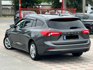 Ford Focus foto 4