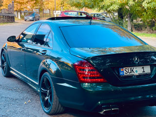 Mercedes S-Class foto 2