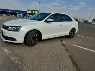 Volkswagen Jetta foto 4