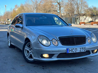 Mercedes E-Class foto 2