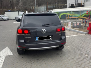 Volkswagen Touareg foto 2