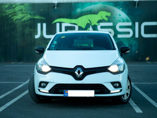 Renault Clio foto 9