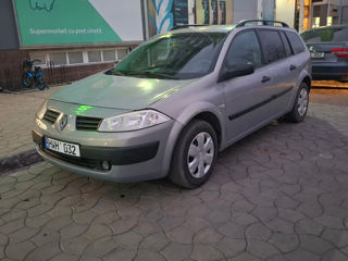 Renault Megane foto 2