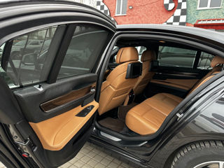 BMW 7 Series foto 14