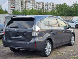 Toyota Prius + foto 6