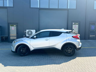 Toyota C-HR foto 5