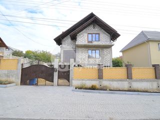 Casă cu 2 nivele, Dumbrava, 200 mp, 189000 € ! foto 1