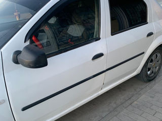 Dacia Logan foto 2