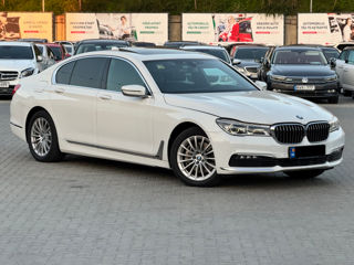 BMW 7 Series foto 0